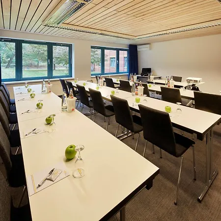 Four Points Flex By Sheraton Hannover מלון 3*