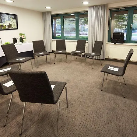 מלון Four Points Flex By Sheraton Hannover 3*