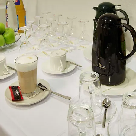 Four Points Flex By Sheraton Hannover מלון