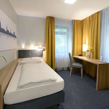 Ghotel & Living Hotel 3*