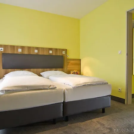 Four Points Flex By Sheraton Hannover 3* הנובר