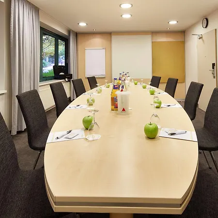 Four Points Flex By Sheraton Hannover 3* Hanóver