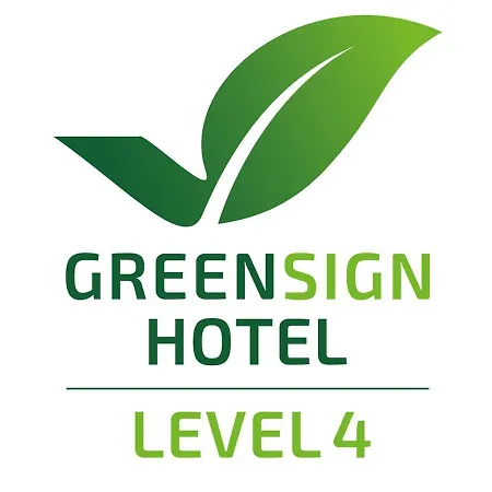 Ghotel & Living 3*